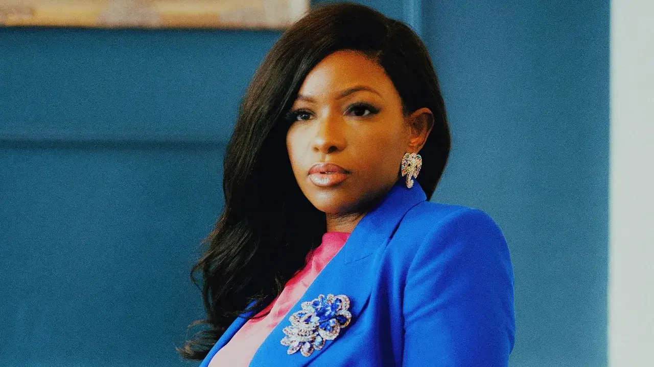 After photo of Jasmine Crockett