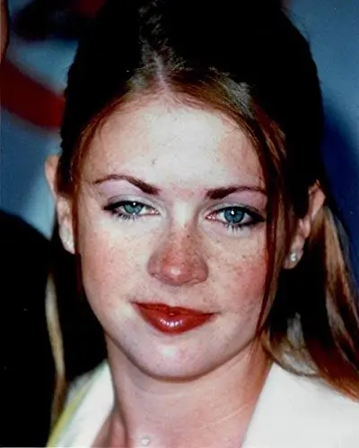 Before photo of Melissa Joan Hart