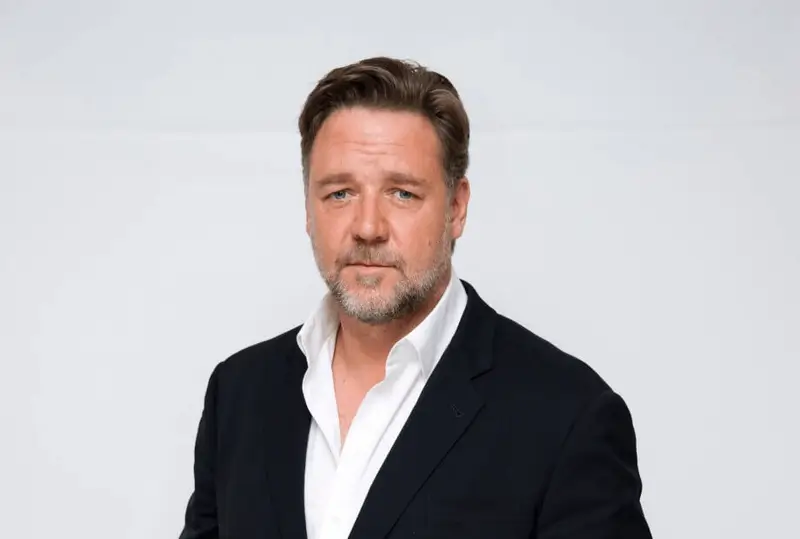 Before photo of Russell Crowe