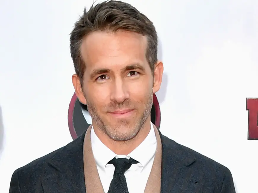 After photo of Ryan Reynolds