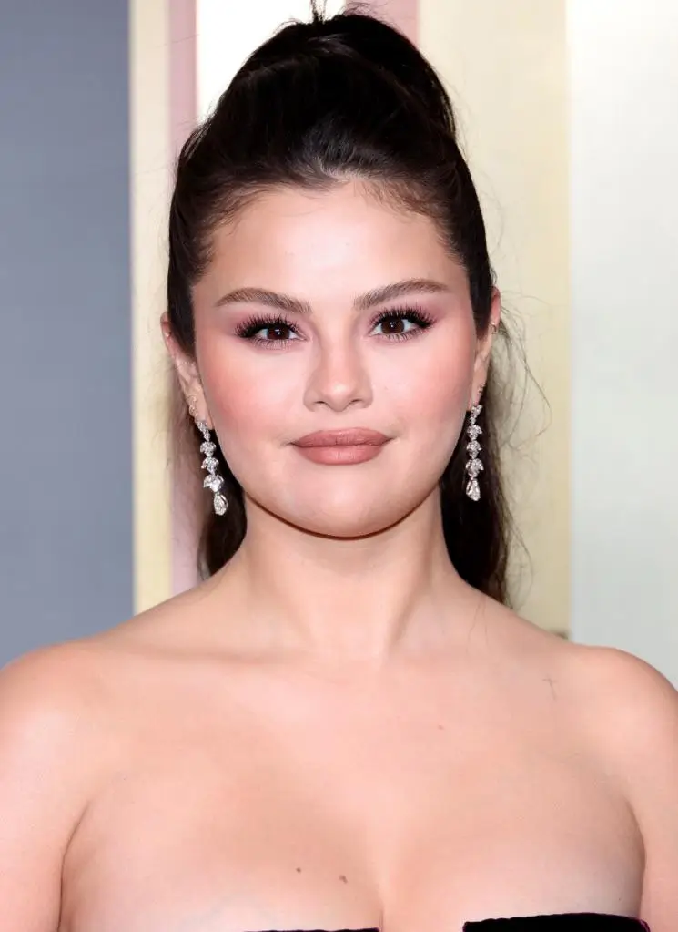 Before photo of Selena Gomez